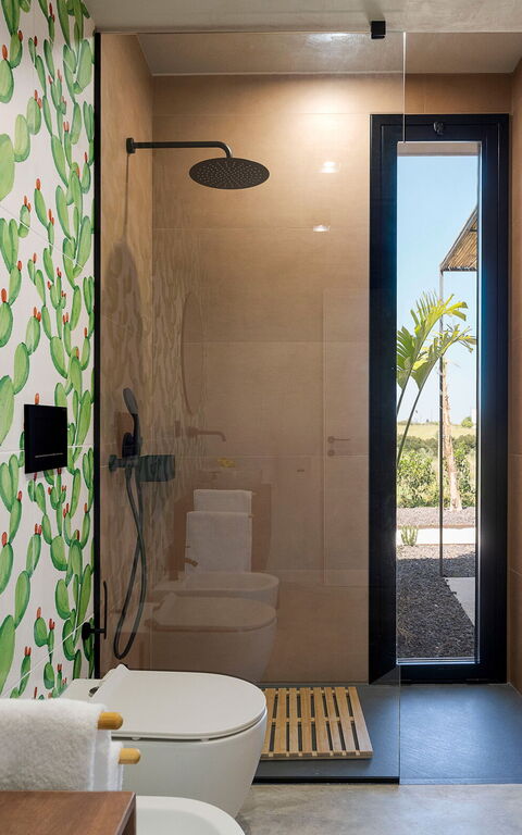 Eos Villa: Bathroom