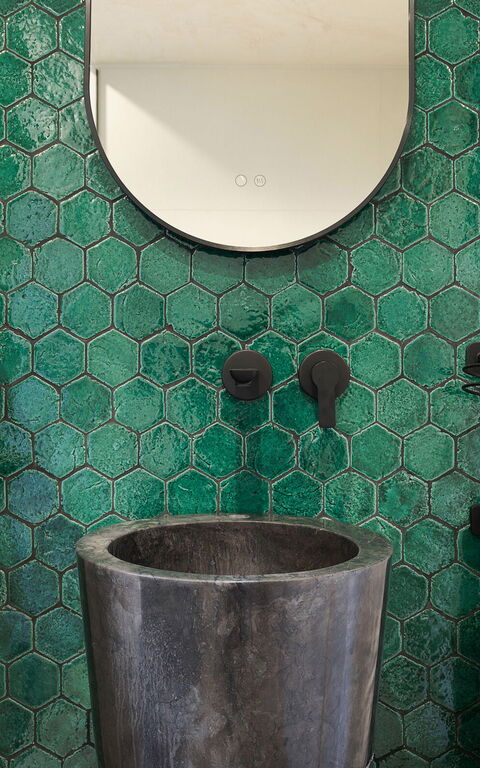 Eos Villa: Bathroom