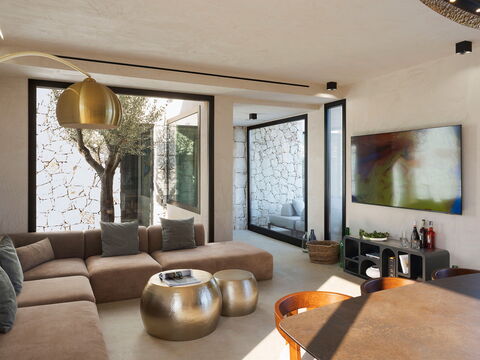 Eos Villa
