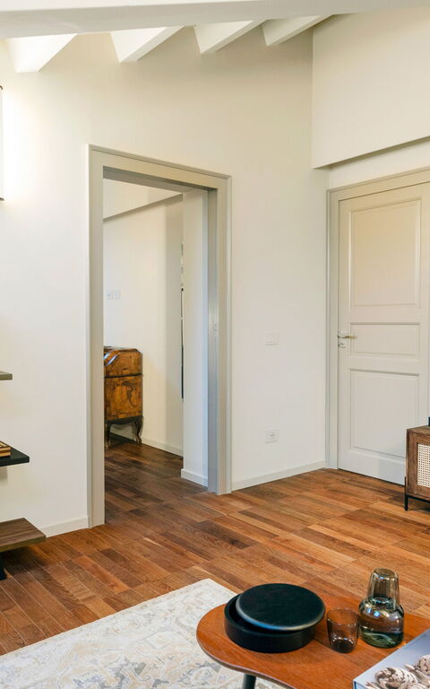 Fiumè: Other Room