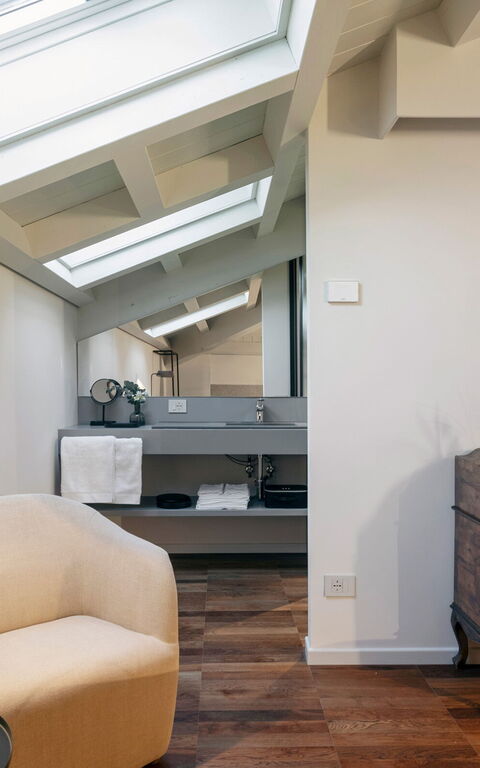 Fiumè: Bedroom, Room Detail