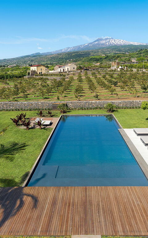 Fiumè: Building Exterior, Outdoor, Pool