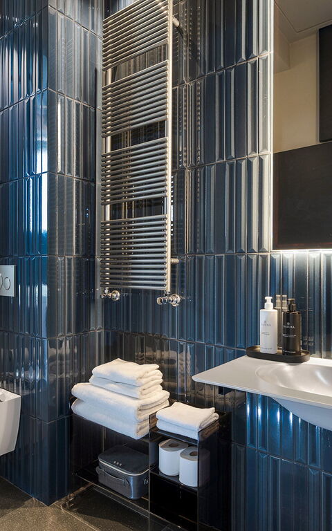 Fiumè: Bathroom