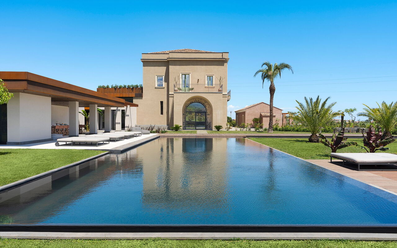 Fiumè: Building Exterior, Outdoor, Pool