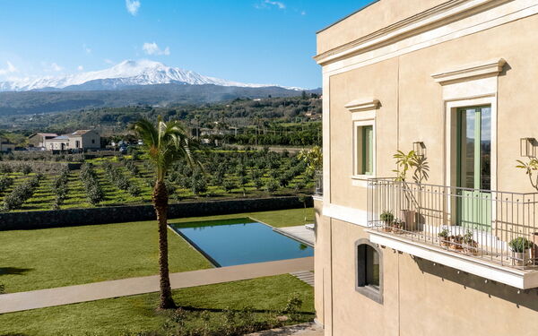 Fiumè: Building Exterior, Garden, Outdoor, Pool, Scenic View