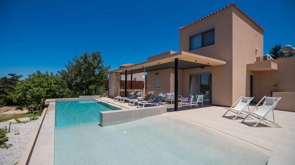 Villa Melia: Building Exterior, Outdoor, Pool