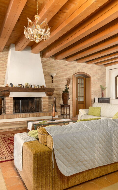 Villa Belvedere San Bartolo: Living Room