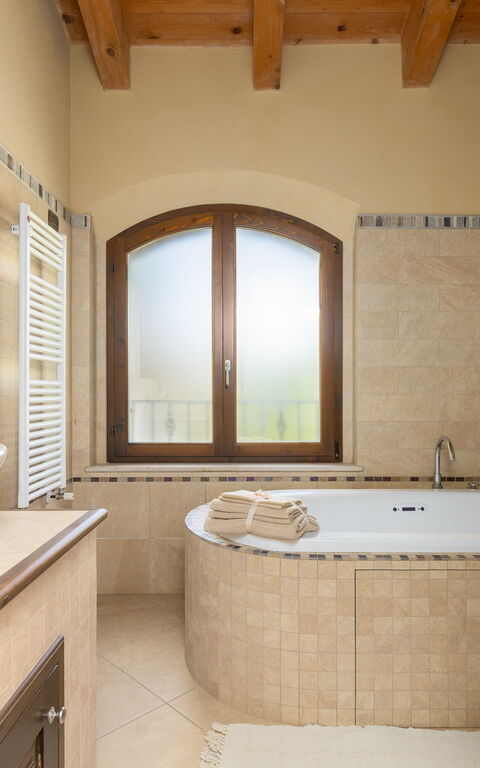 Villa Belvedere San Bartolo: Pool