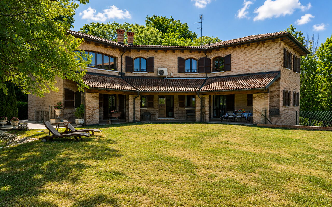 Villa Belvedere San Bartolo: Building Exterior, Garden, Outdoor