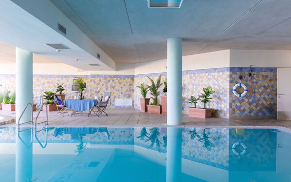 Villa Belvedere San Bartolo: Pool