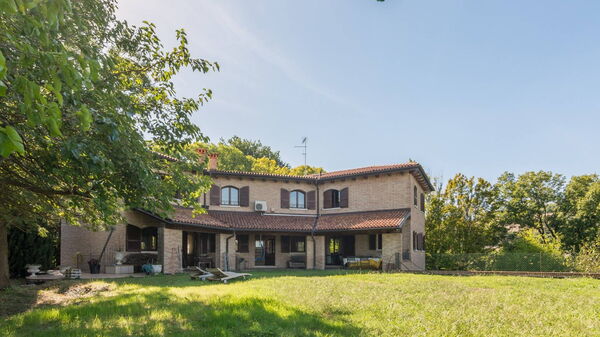 Villa Belvedere San Bartolo: Building Exterior, Garden, Outdoor