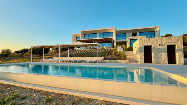 Terra di Bertolino: Building Exterior, Outdoor, Pool