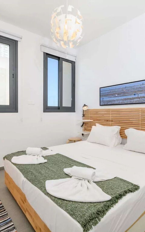 By the Beach - Sea Pearl Villa: Bedroom