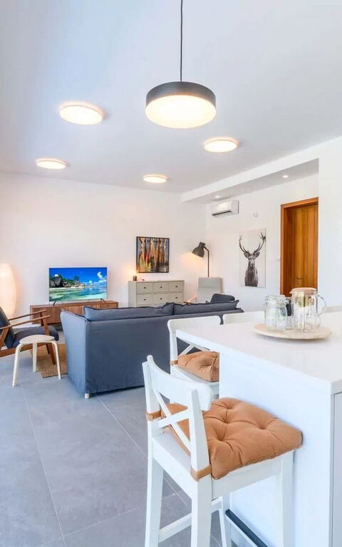By the Beach - Sea Pearl Villa: Kitchen, Living Room