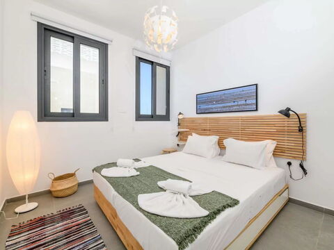 By the Beach - Sea Pearl Villa
