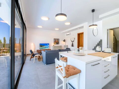 By the Beach - Sea Pearl Villa