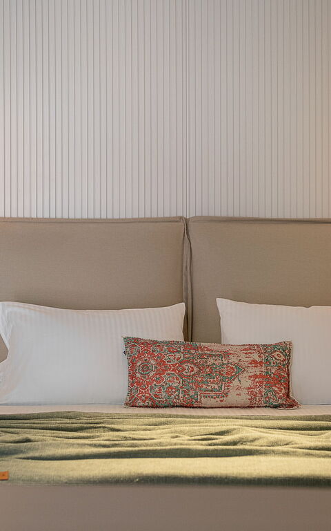 Ares Luxurious Residence: Bedroom