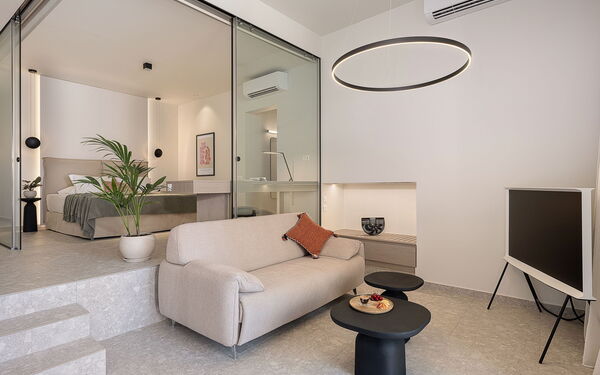 Ares Luxurious Residence: Bedroom, Living Room