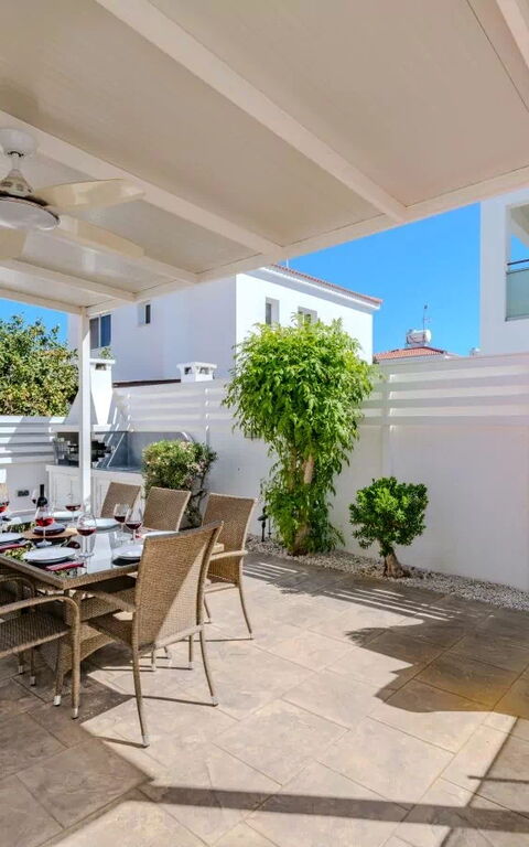 Ayia Triada Beach Gardens: Balcony / Terrace / Patio, Building Exterior, Outdoor