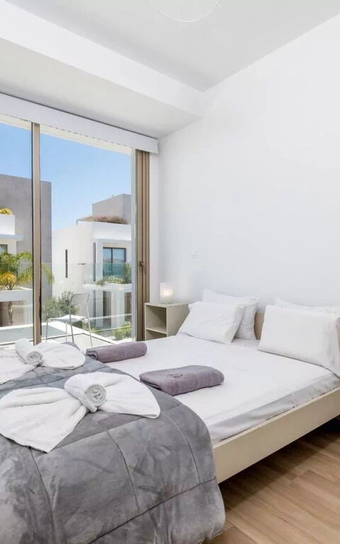 Azure Seaview - Ruby Villa: Bedroom