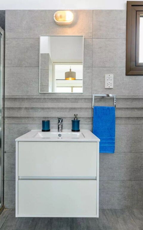 Kymma Seaview #24: Bathroom