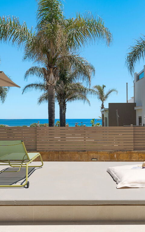 Arabel: Building Exterior, Outdoor