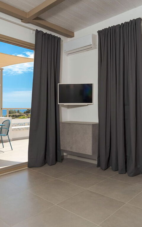 Arabel Plus: Other Room