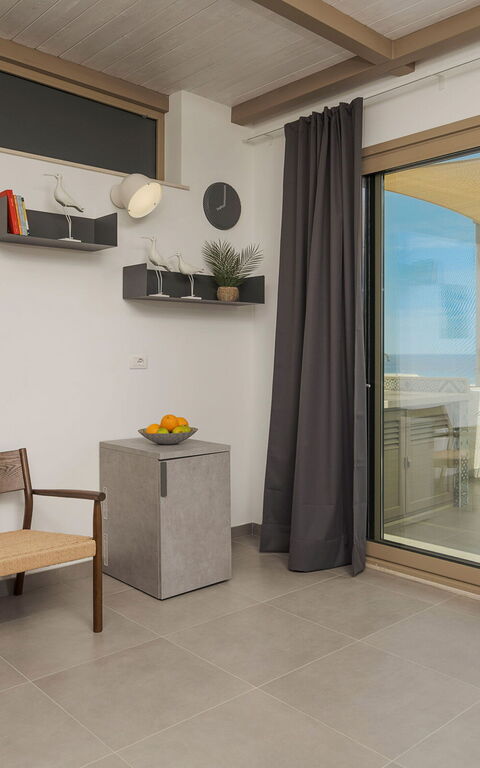 Arabel Plus: Other Room