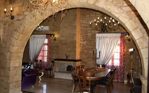 Accommodation Suite Price Elias