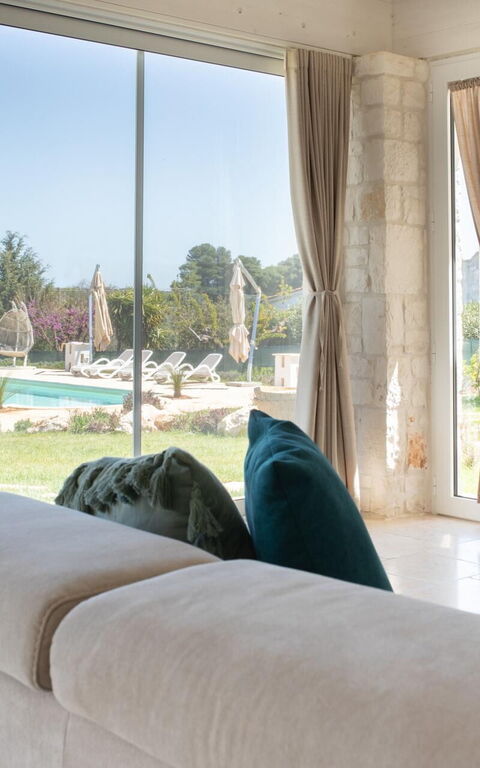 Villa Calanthia: Living Room