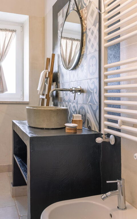 Villa Calanthia: Bathroom