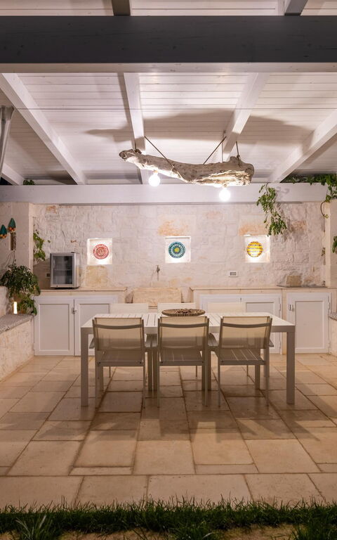 Villa Calanthia: Balcony / Terrace / Patio, Building Exterior, Outdoor