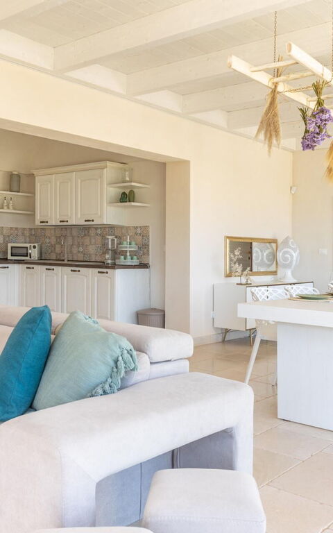 Villa Calanthia: Dining Room