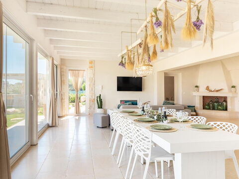 Villa Calanthia