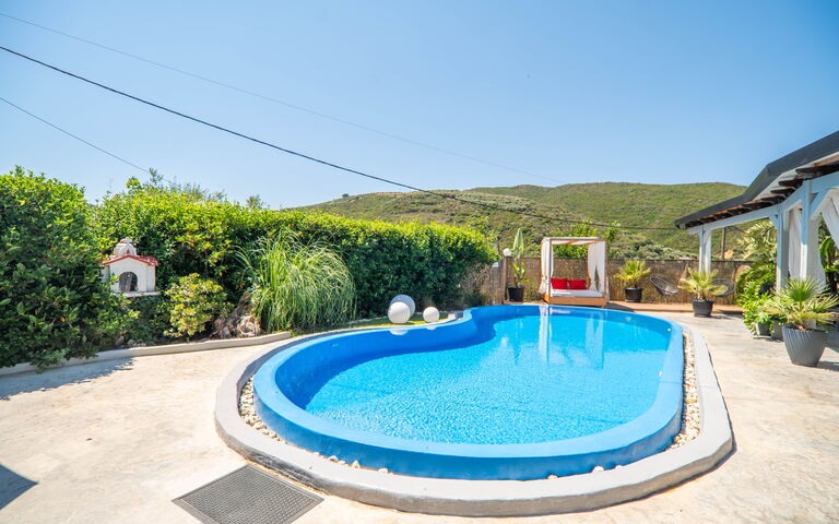 Casa del Miele: Building Exterior, Outdoor, Pool
