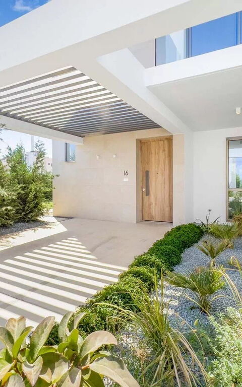 Azure Seaview- Garnet Villa: Main Entrance