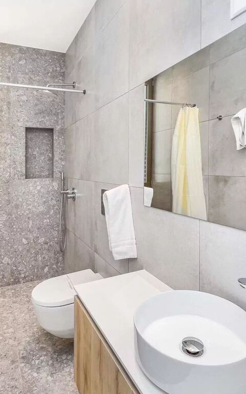 Azure Seaview- Garnet Villa: Bathroom