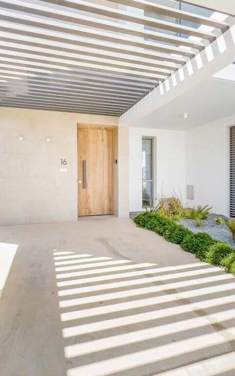 Azure Seaview- Garnet Villa: Main Entrance
