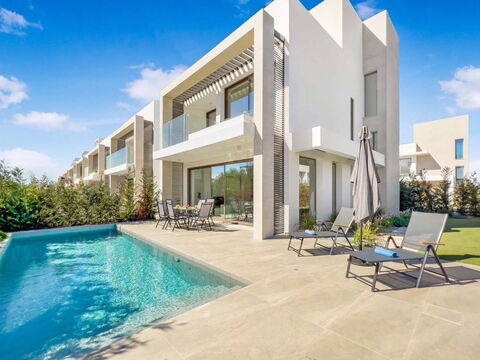 Azure Seaview- Garnet Villa