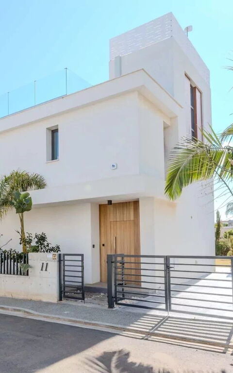 By the Beach - Aura Villa: Main Entrance