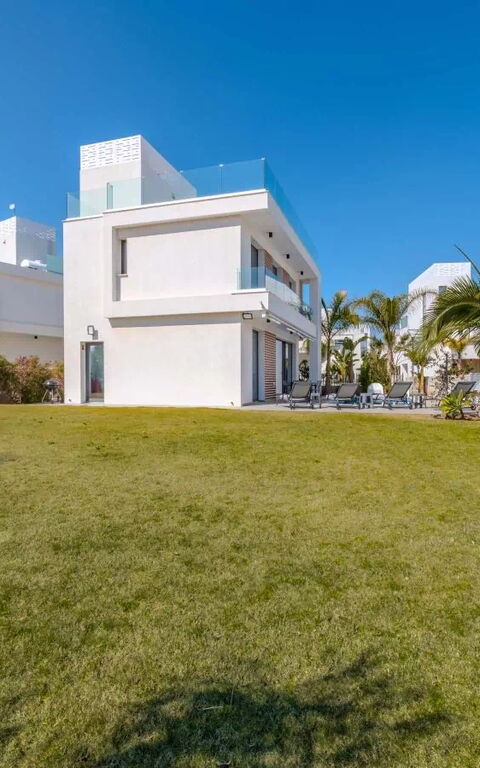 By the Beach - Aura Villa: Building Exterior, Garden, Outdoor