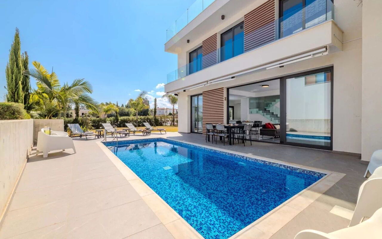 By the Beach - Aura Villa: Building Exterior, Outdoor, Pool