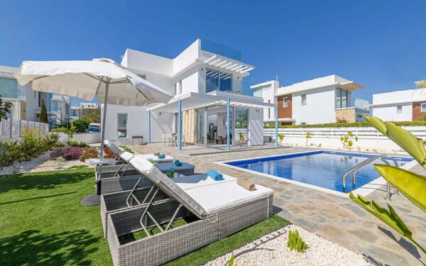 Mylos Lifestyle Seaview Villa #15: Garden, Pool