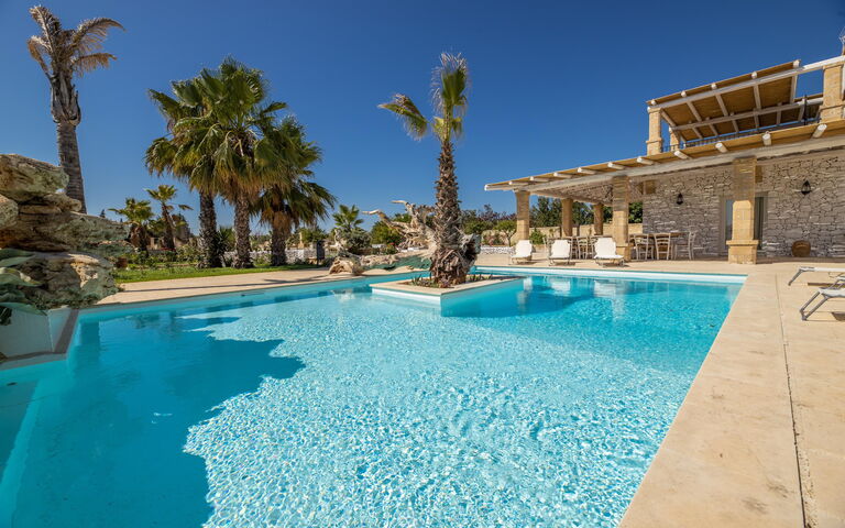 Villa Ametista: Building Exterior, Outdoor, Pool