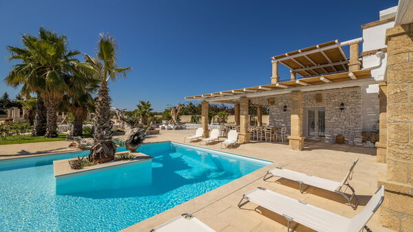 Villa Ametista: Building Exterior, Outdoor, Pool