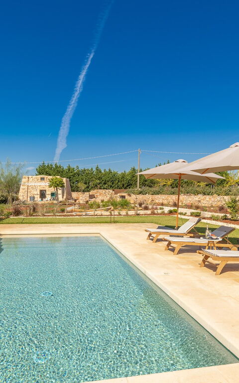 Villa del Cedro: Building Exterior, Outdoor, Pool