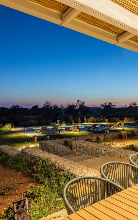 Villa del Cedro: Balcony / Terrace / Patio, Building Exterior, Outdoor