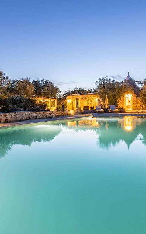 Sentiero della Valle: Bedroom, Building Exterior, Outdoor, Pool
