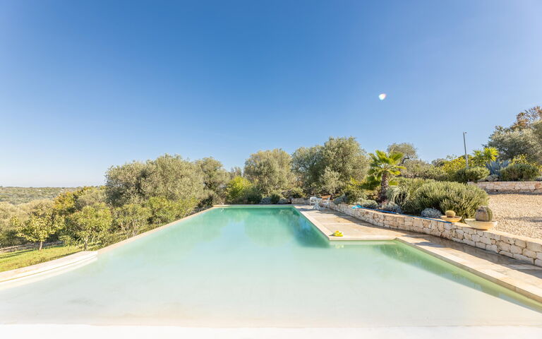 Sentiero della Valle: Bedroom, Building Exterior, Outdoor, Pool