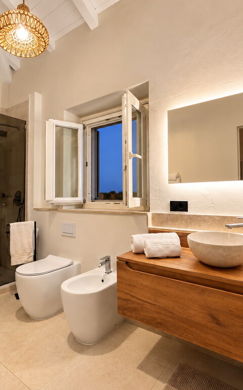 Roc Villa: Bathroom